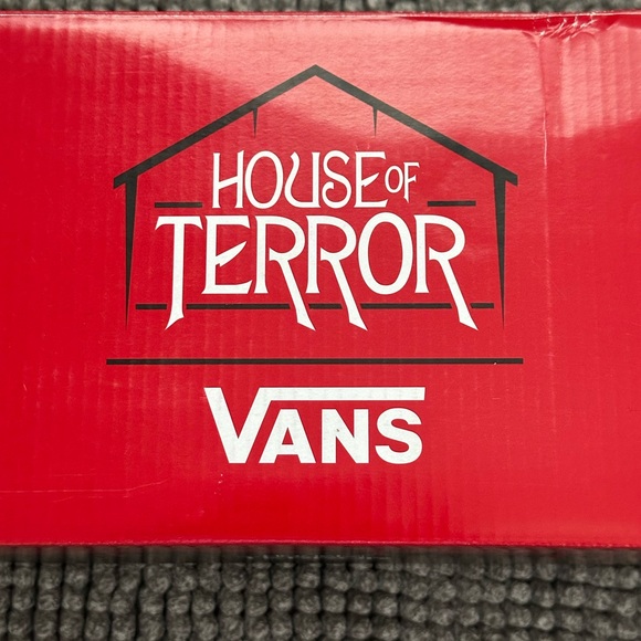 RARE NWT Vans x House of Terror IT
